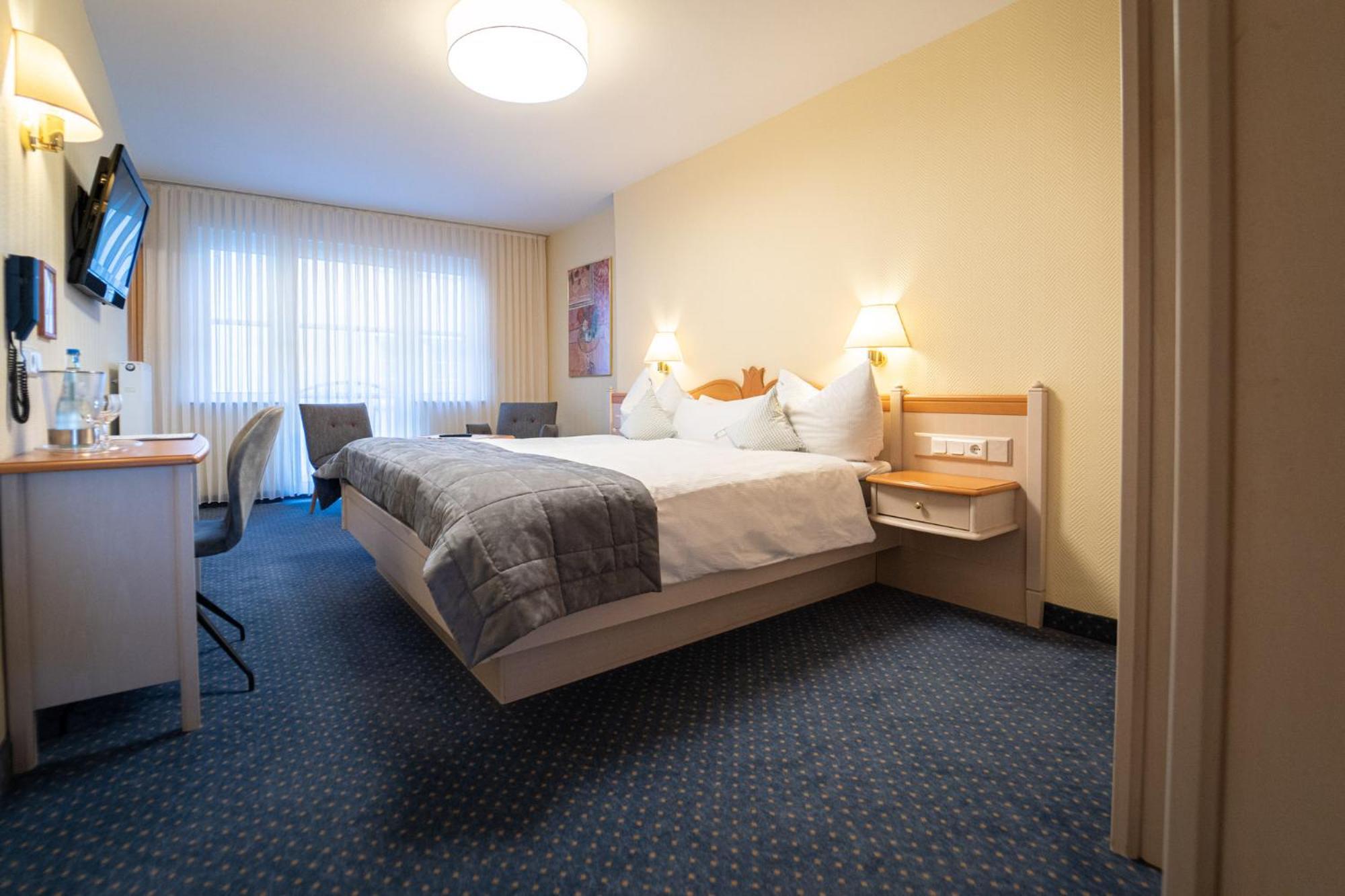 Hotel Zur Traube Ирциг Номер фото