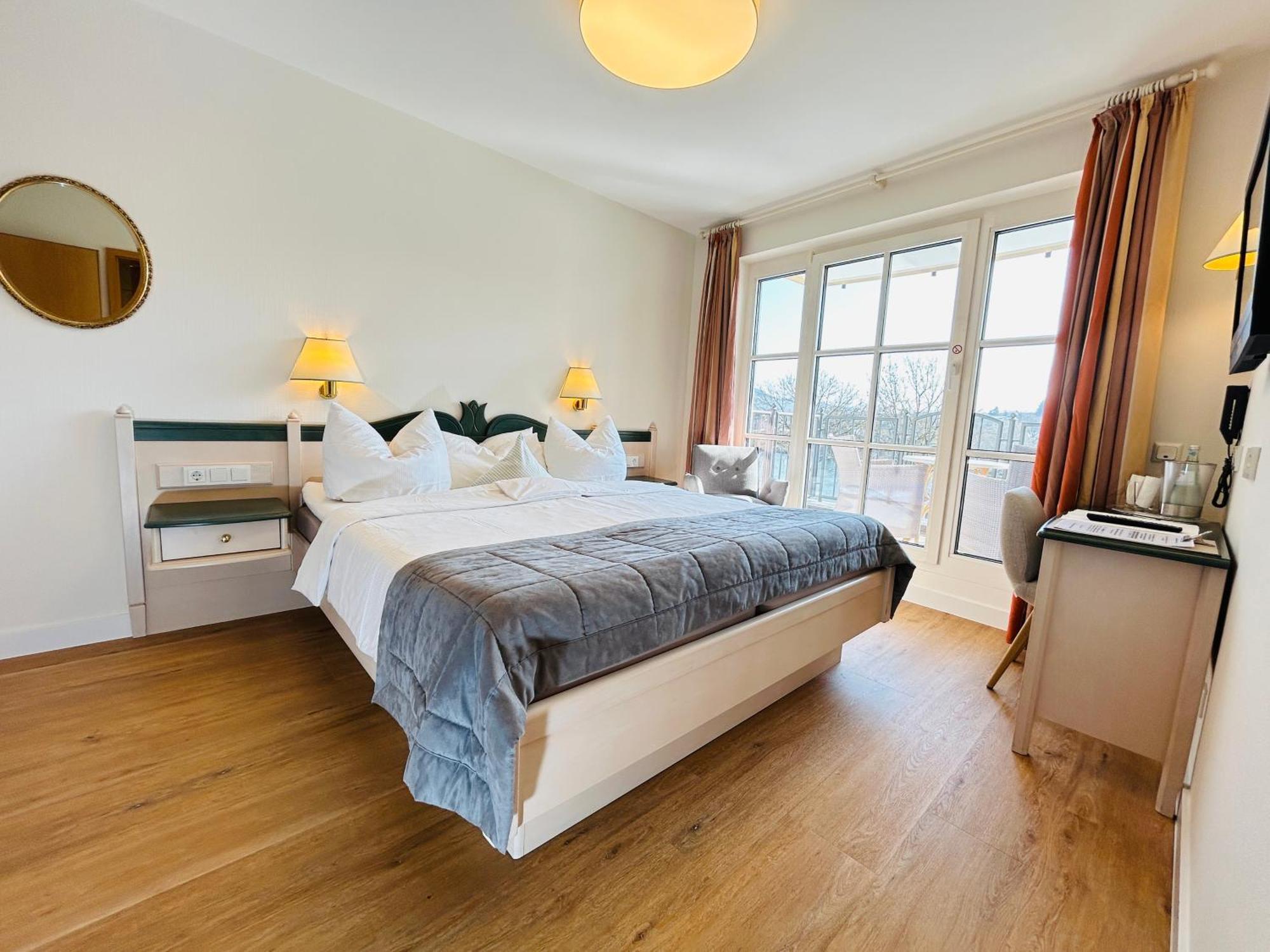 Hotel Zur Traube Ирциг Экстерьер фото